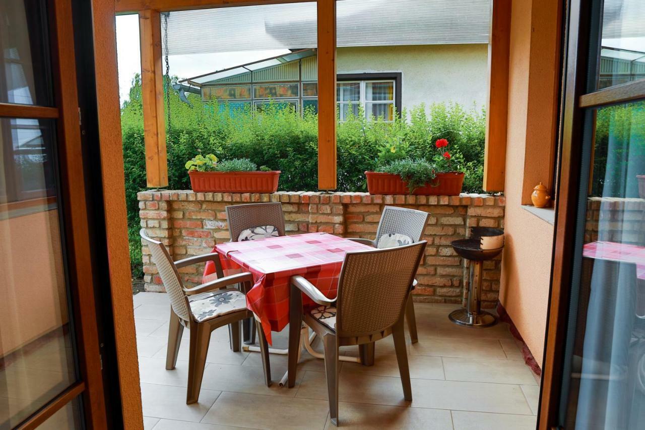 Balaton Apartman Balatonmáriafürdő Exteriér fotografie